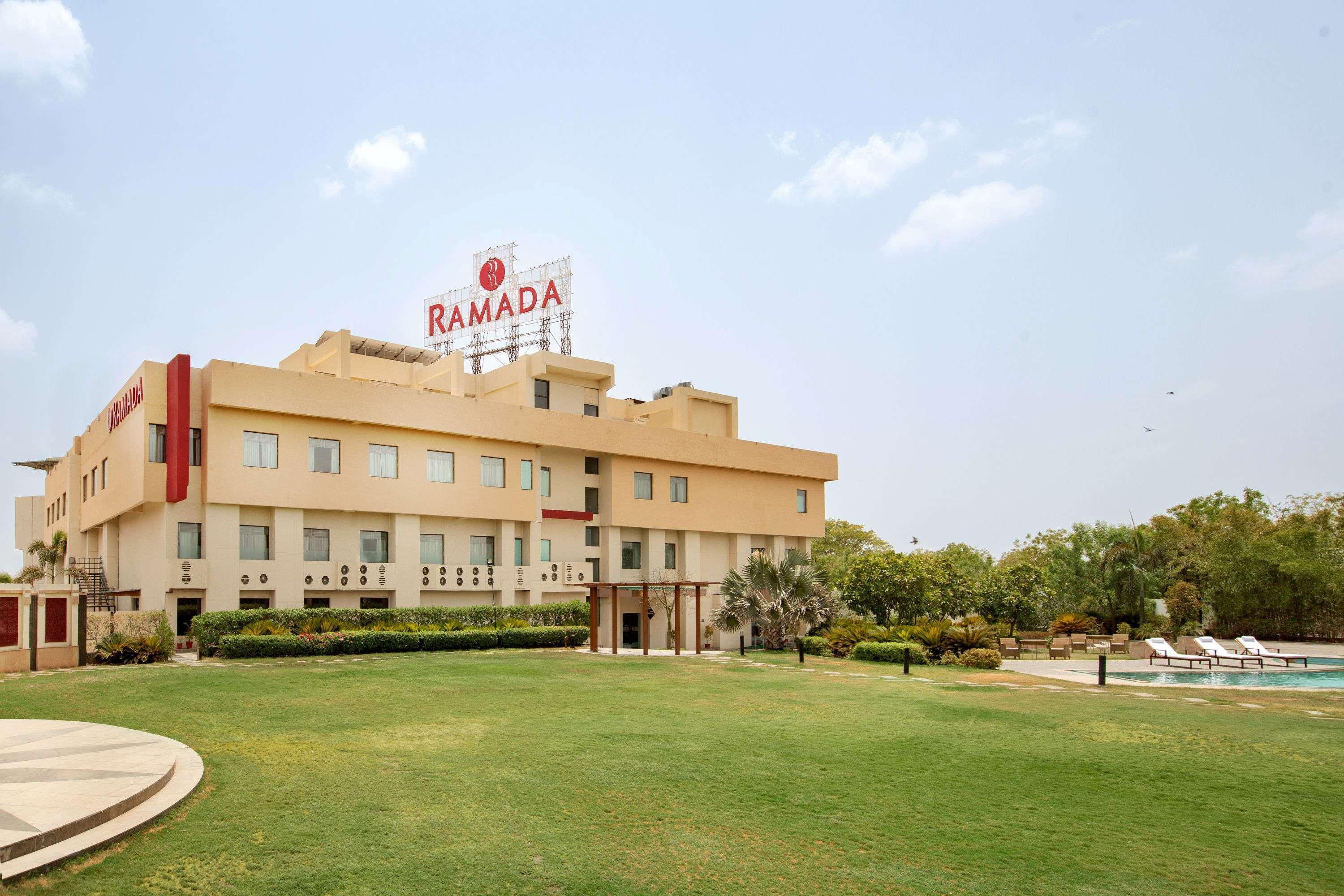Ramada Ajmer Кішангарх Екстер'єр фото