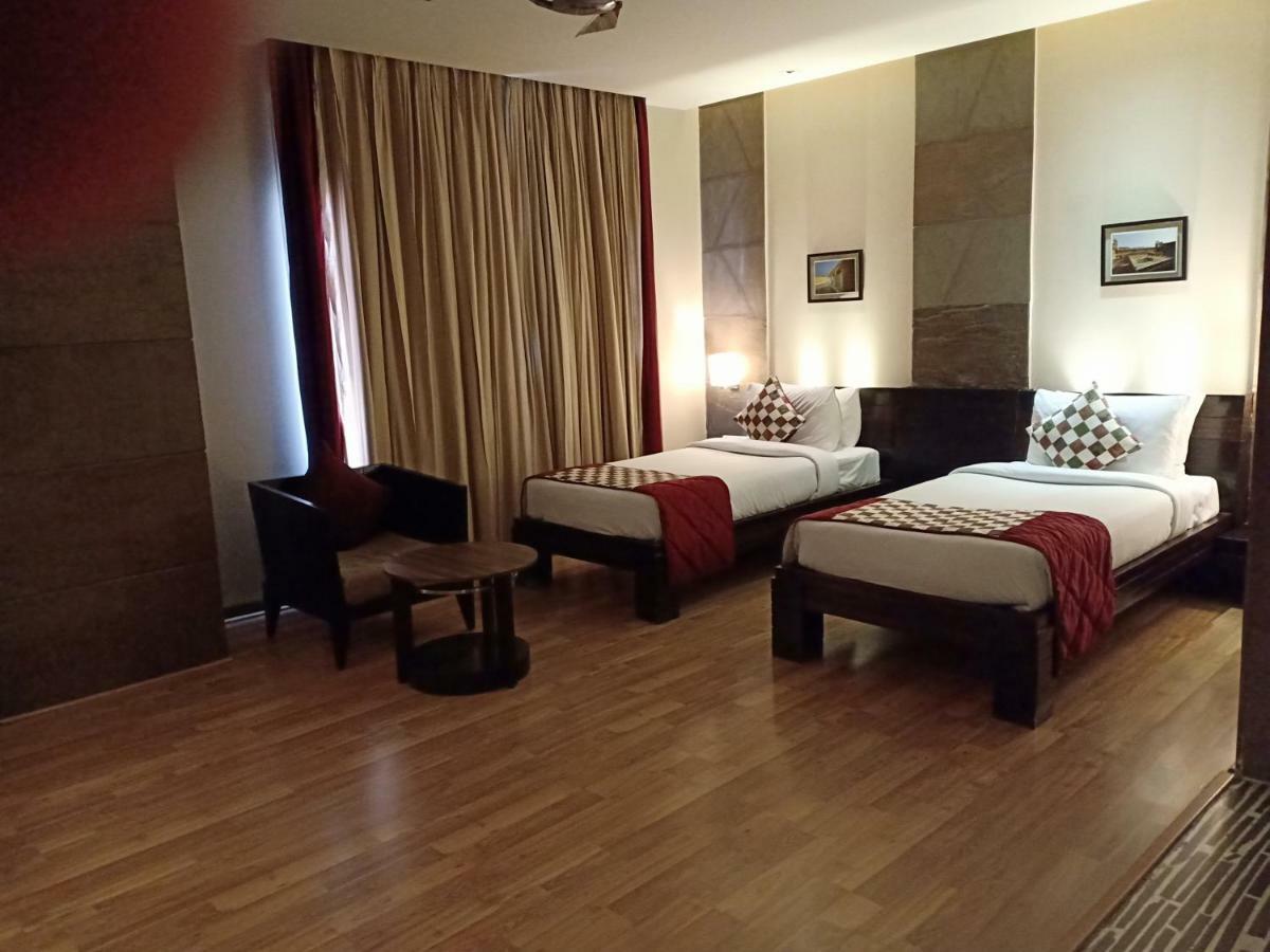 Ramada Ajmer Кішангарх Екстер'єр фото